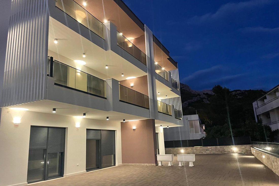 Villa in Promajna, Split-Dalmatia County, Croatia 2 - 16362552