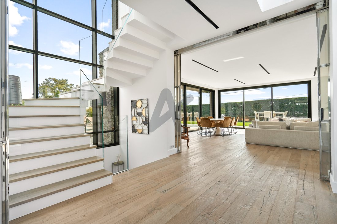 Villa in Saint-Bernard, Auvergne-Rhône-Alpes, France 4 - 16361841