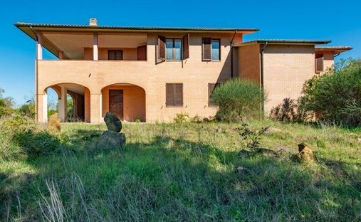 Villa in Historic Center, Siena, Tuscany 1