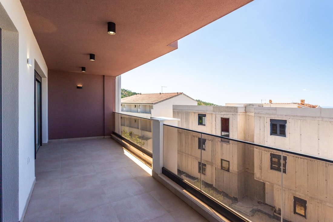 Villa in Promajna, Split-Dalmatia County, Croatia 4 - 16362552