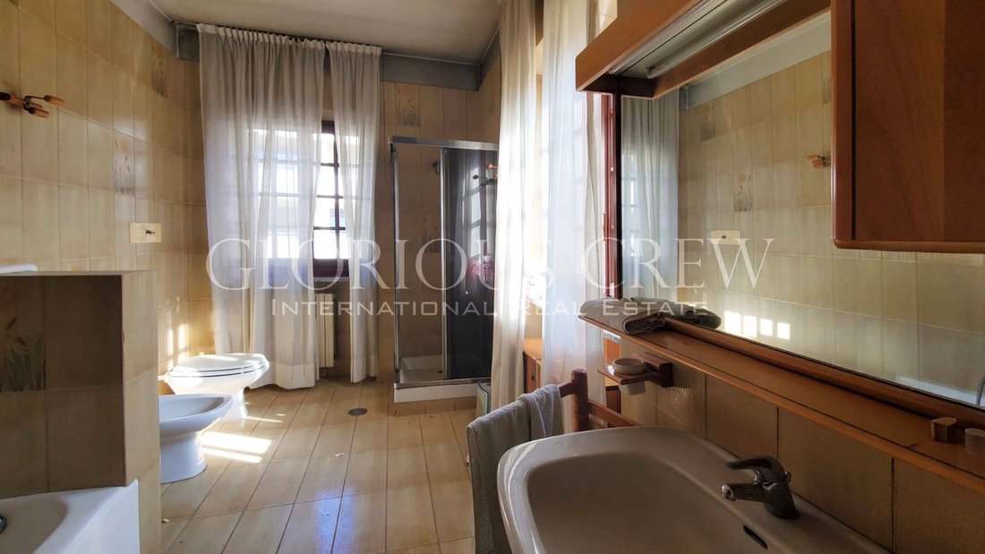 Villa in Center, Seregno, Lombardy 4 - 16362874