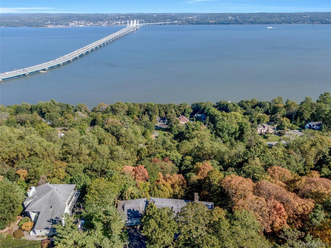 29 Tweed Boulevard, Nyack, New York, Dans Nyack, état De New York ...