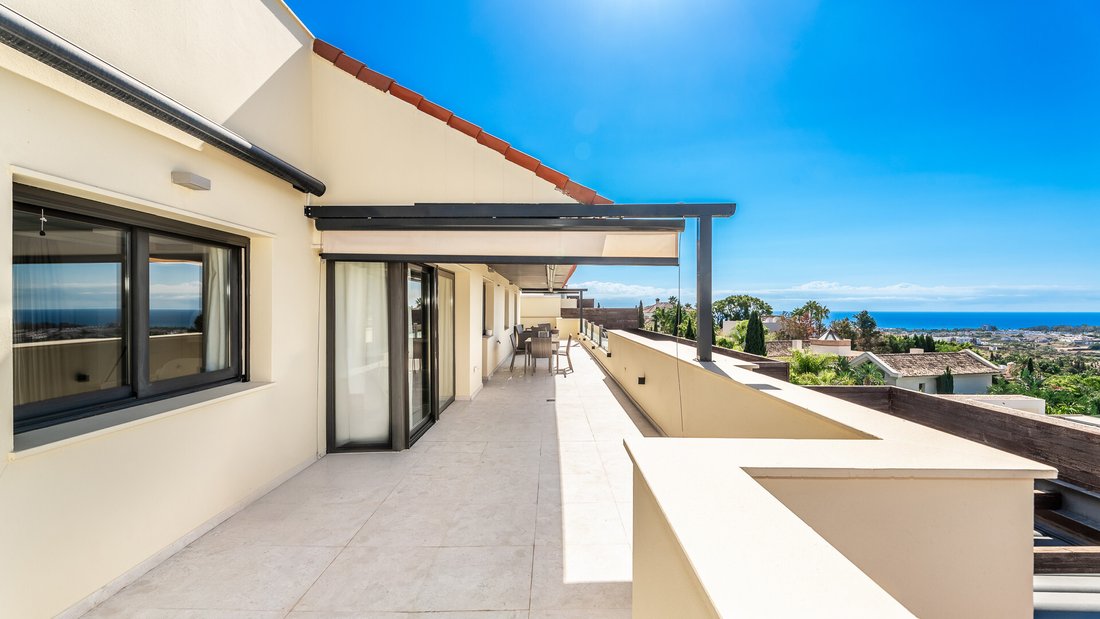 Penthouse in Benahavis, Andalusia, Spain 4 - 16361637
