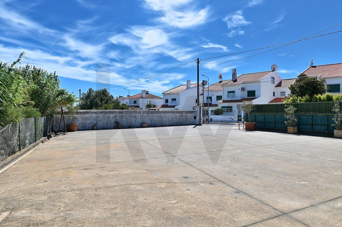 Land in Rio de Mouro, Lisbon, Portugal 3 - 16364225