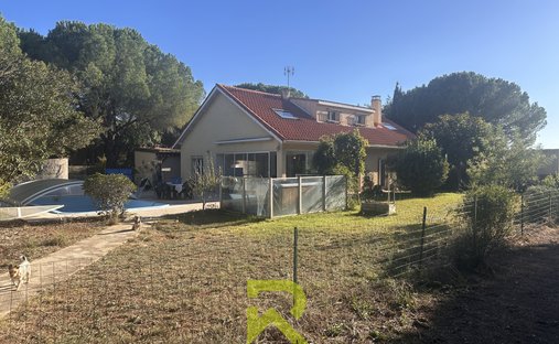 House in Ouest, Bessan, France 1