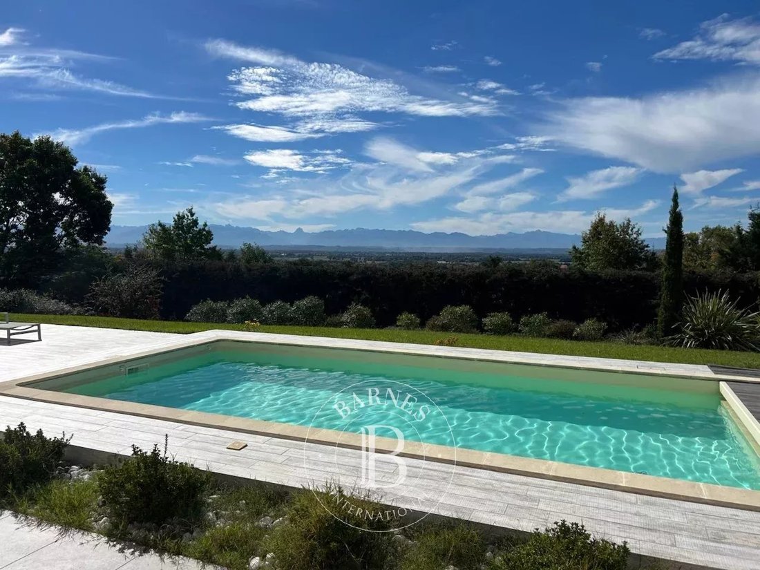 House in Pau, Nouvelle-Aquitaine, France 2 - 16021803