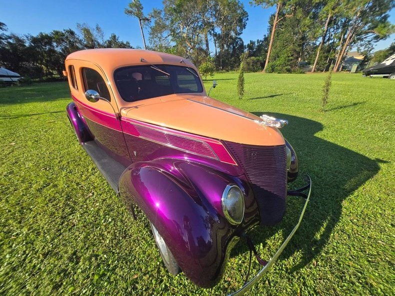 Sedan in Glendale, United States 1 - 16364296