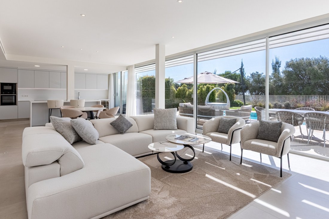 Townhouse in Sotogrande, San Roque, Andalusia 3 - 16364441