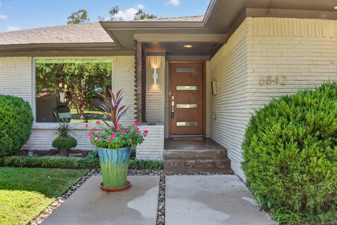 House in Dallas, Texas, United States 2 - 16364683