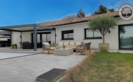 House in Casse Martin, L'Isle-Jourdain, France 1
