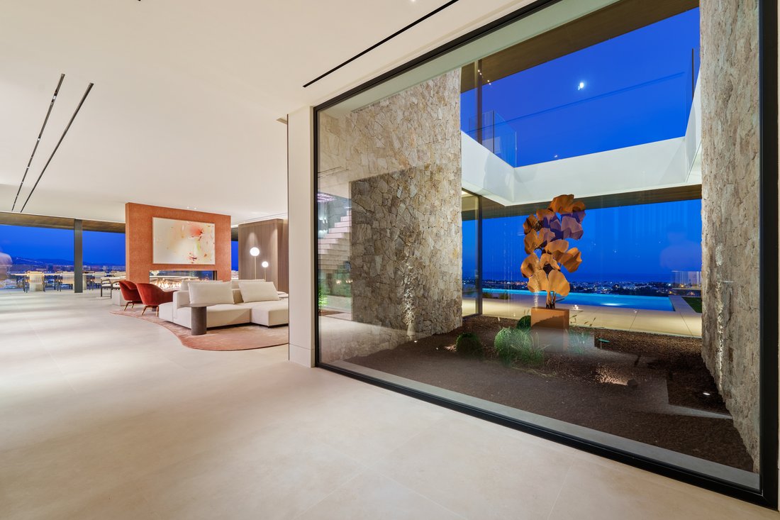 Villa in La Quinta, Benahavis, Andalusia 2 - 12267759
