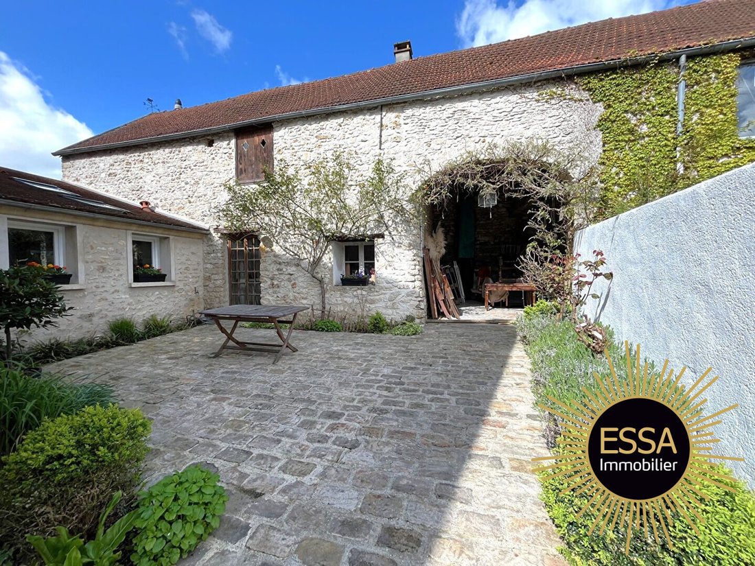 House in Crespieres, Ile-de-France, France 1 - 16365637