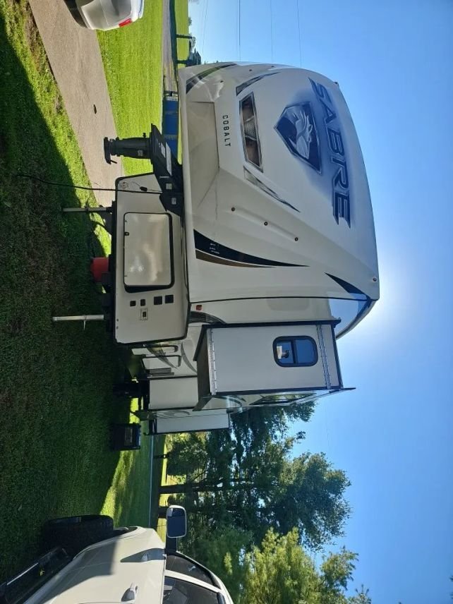 2021 Sabre by Forest River Sabre Fifth Wheel 37FLH in Winchester, KY, United States 2 - 16365154
