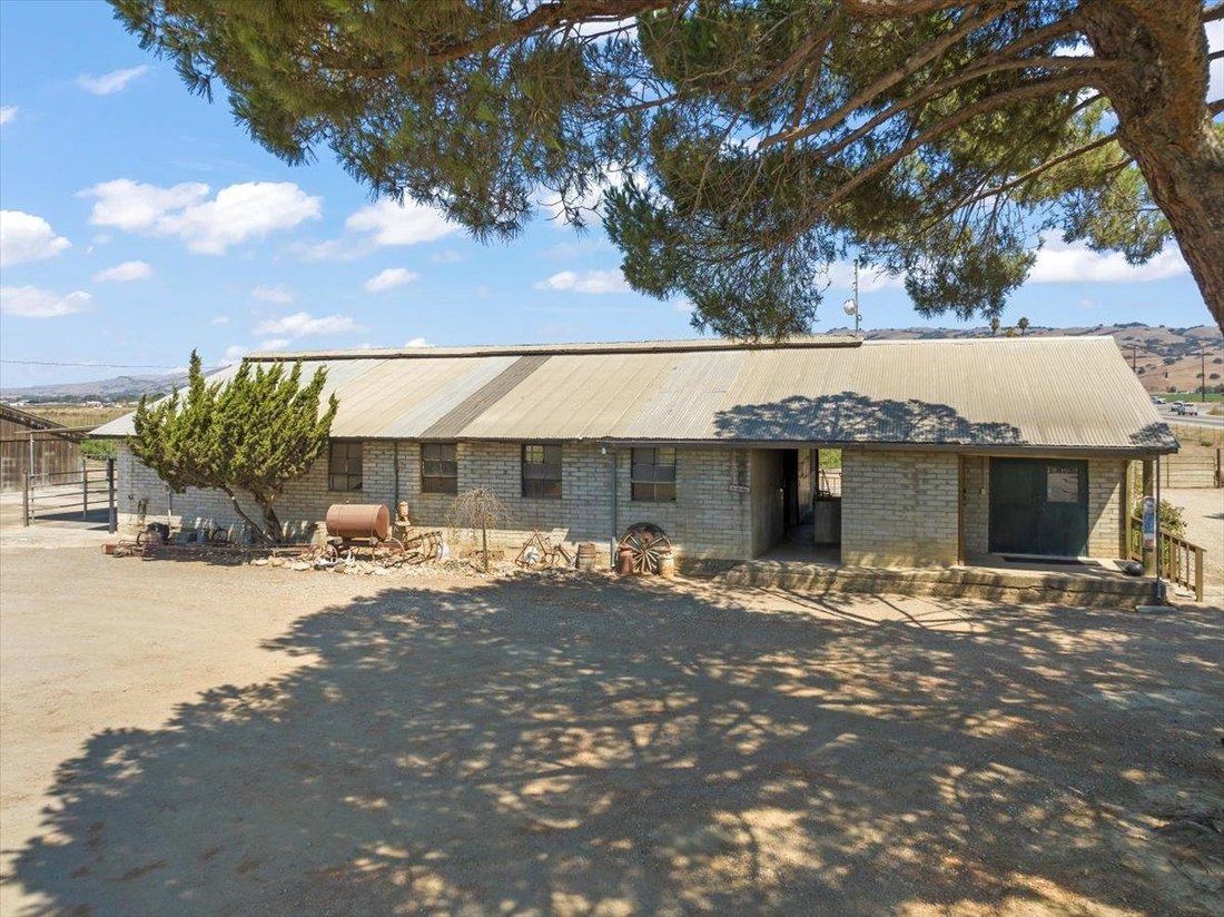 Land in Gilroy, California, United States 1 - 16364868