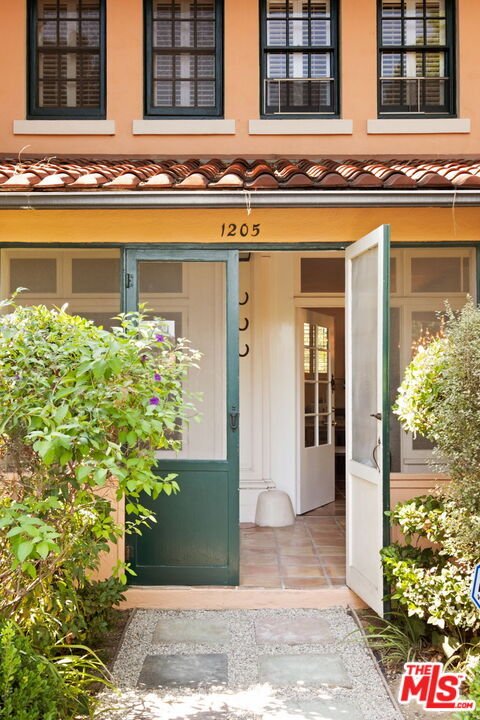 House in Altadena, California, United States 4 - 16365745