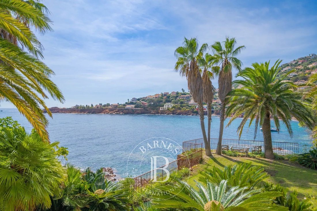 Villa in Le Dramont-Agay-Anthéor-Le Trayas, Saint-Raphaël, France 5 - 16372354