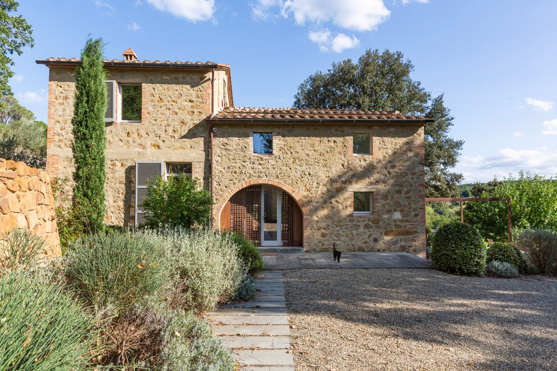 Villa in Trequanda, Tuscany, Italy 3 - 16386404