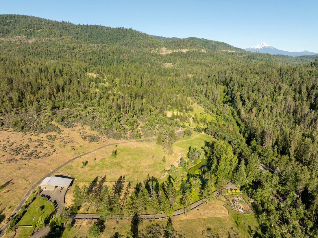 House in Eagle Point, Oregon, United States 2 - 16367575