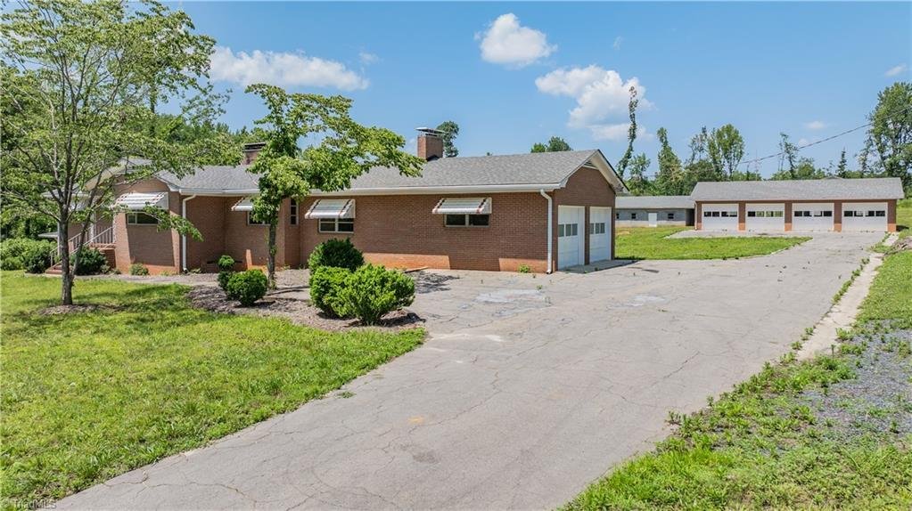 House in Ramseur, North Carolina, United States 2 - 16371119