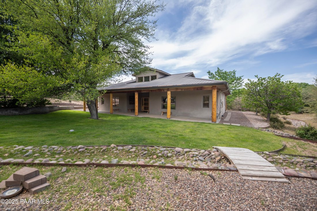 House in Skull Valley, Arizona, United States 1 - 16371787