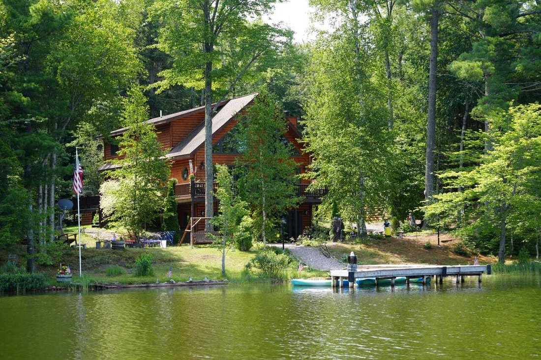 House in Munising, Michigan, United States 2 - 16367577