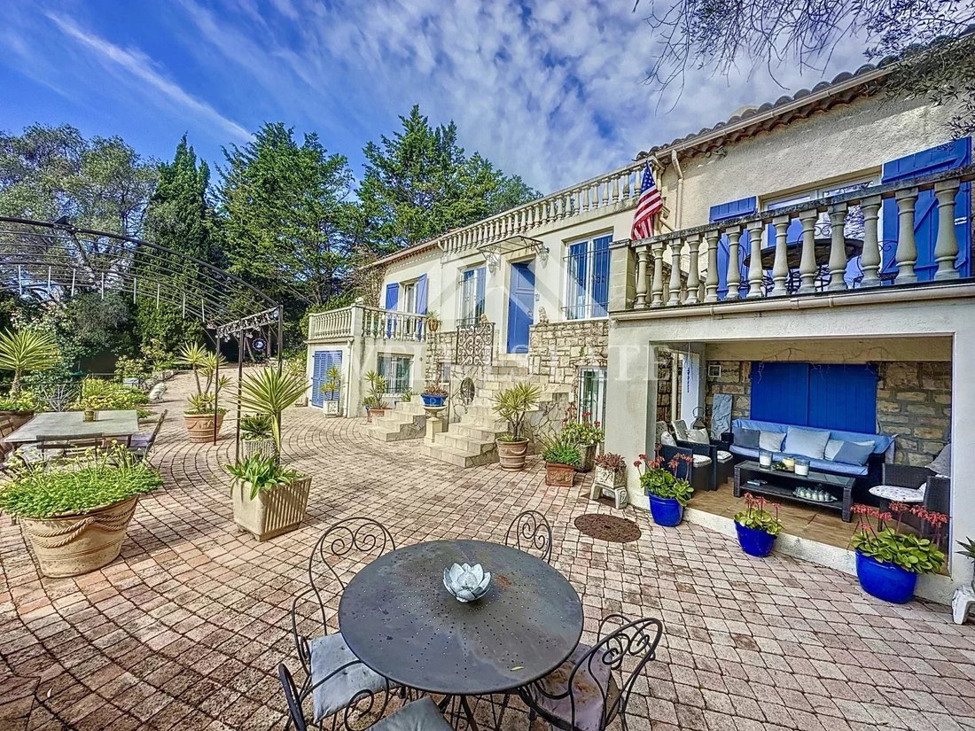 Villa in Cannes, Provence-Alpes-Côte d'Azur, France 1 - 16368506