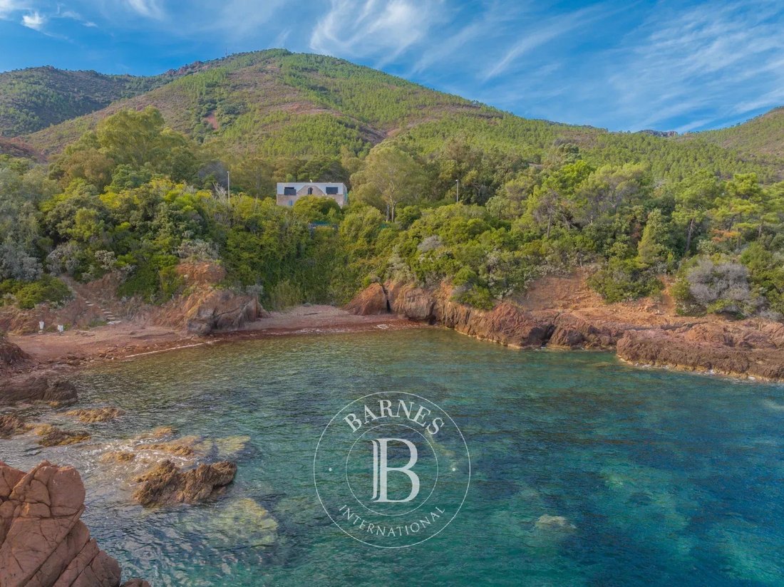 Villa in French Riviera, Provence-Alpes-Côte d'Azur, France 1 - 16369230