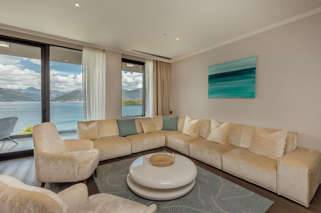 Apartment in Milovići, Tivat Municipality, Montenegro 5 - 16369686