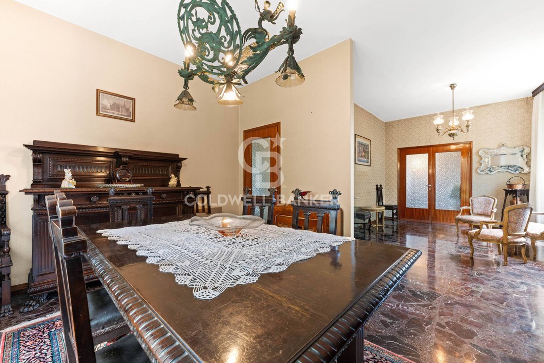 Villa in Bernareggio, Lombardy, Italy 3 - 16372800