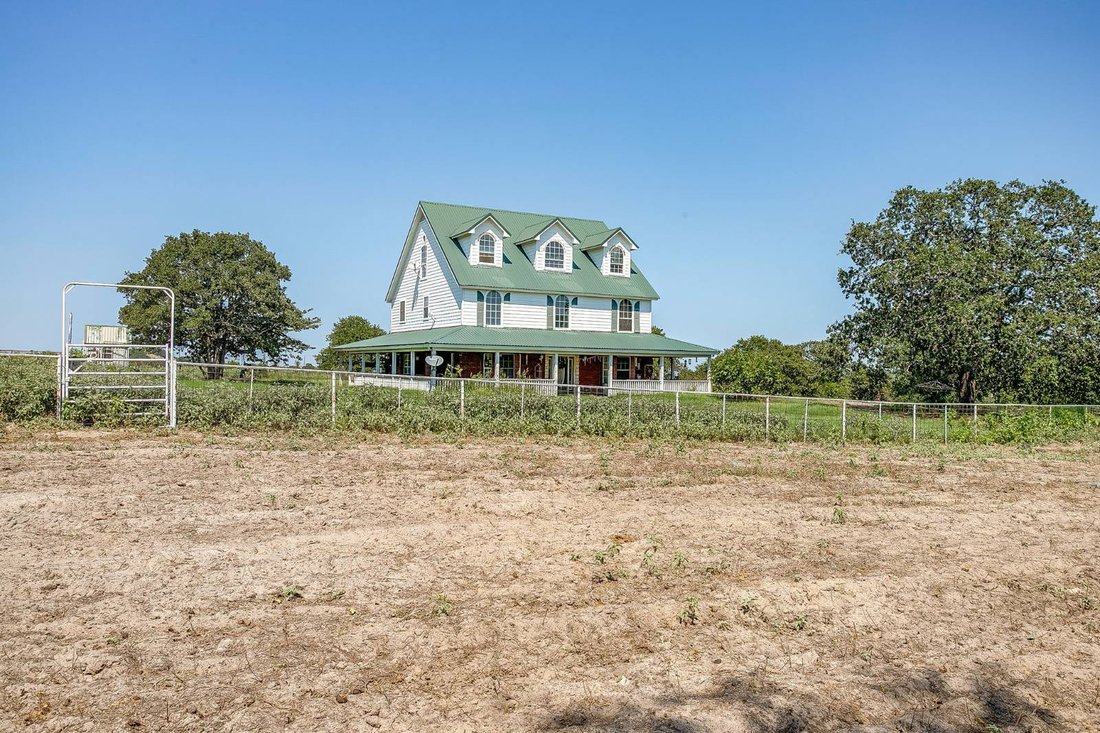 Farm Ranch in Springtown, Texas, United States 4 - 16367333