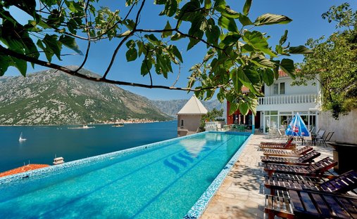 Villa in Kostanjica, Kotor, Herceg Novi Municipality, Montenegro 1