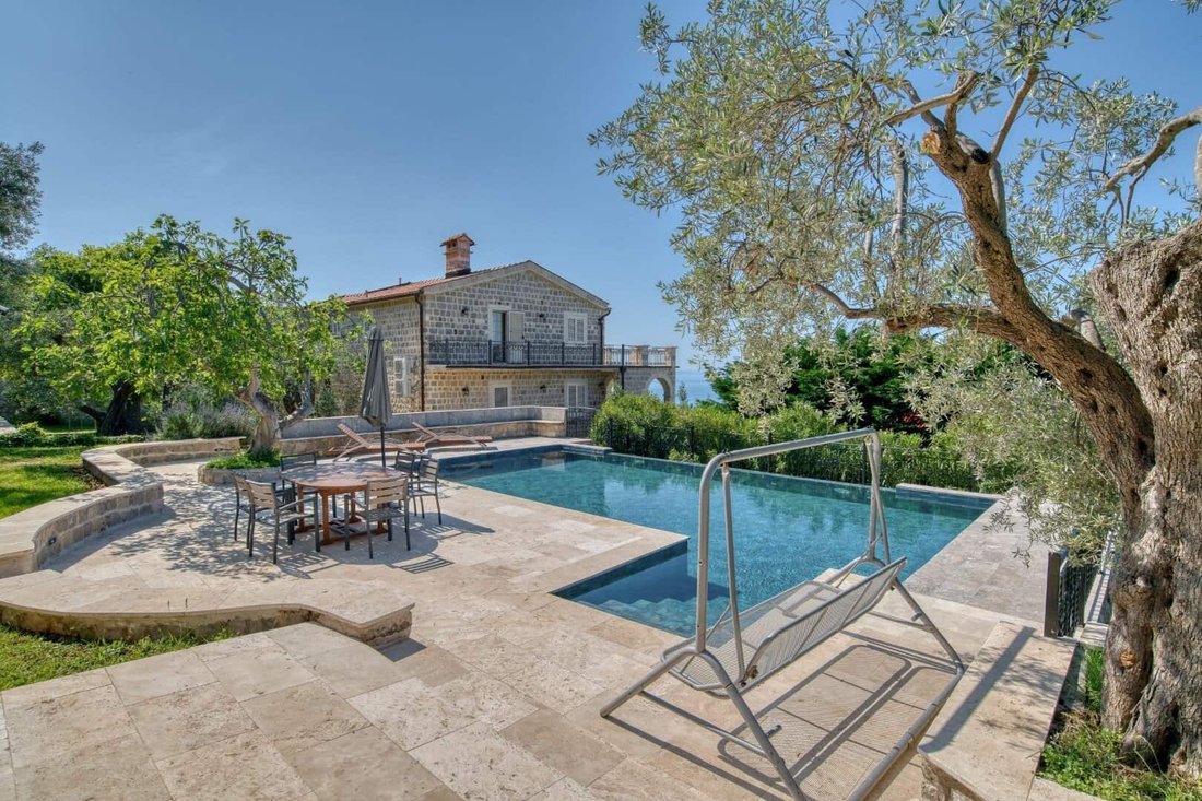 Villa in Rijeka Reževići, Budva Municipality, Montenegro 3 - 16369631