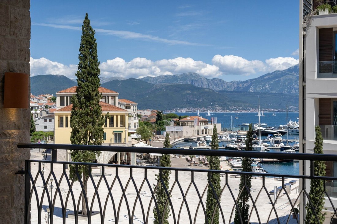 Apartment in Kumbor, Herceg Novi Municipality, Montenegro 3 - 16369789