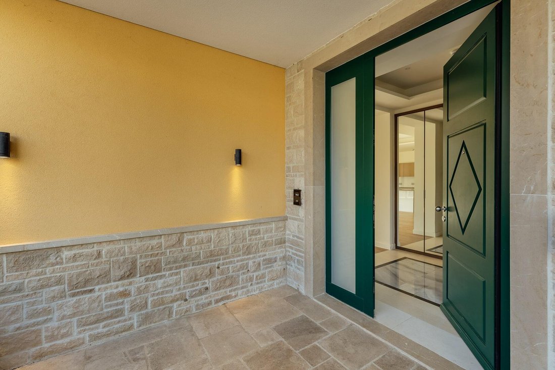Villa in Kumbor, Herceg Novi Municipality, Montenegro 5 - 16369718
