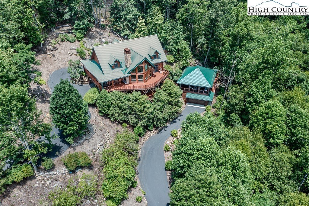 House in Elk Park, North Carolina, United States 4 - 16371329