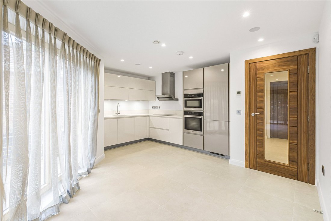 Apartment in Barnet, England 3 - 16369098
