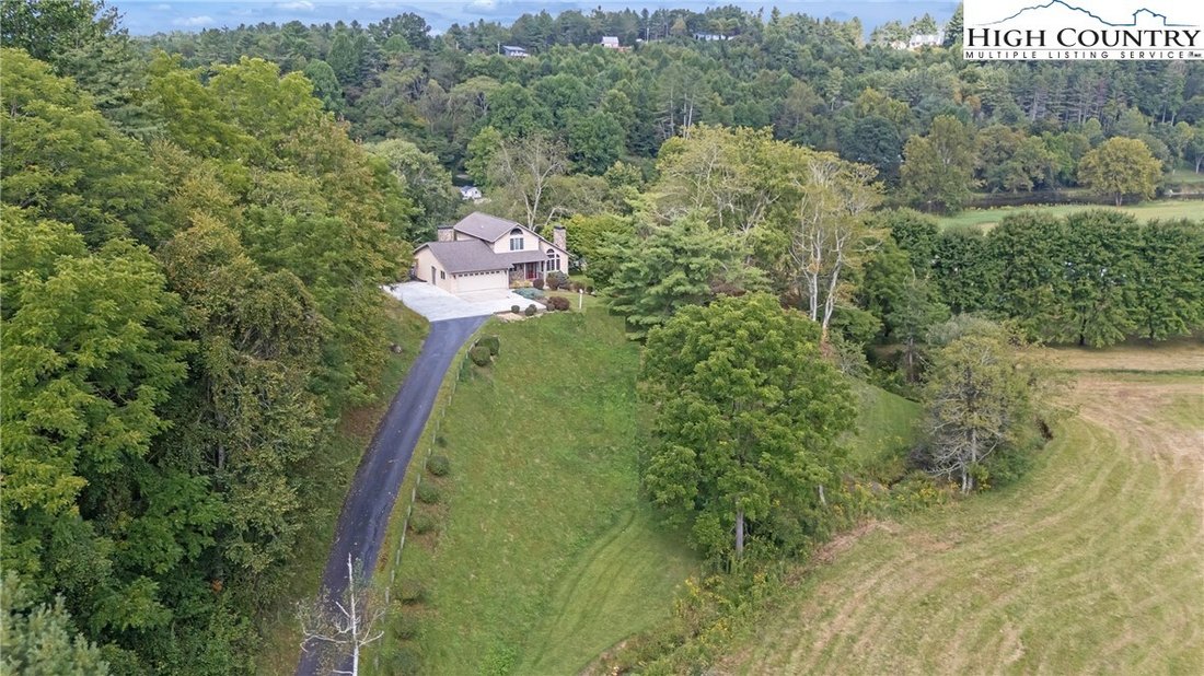 House in Crumpler, North Carolina, United States 4 - 16370683