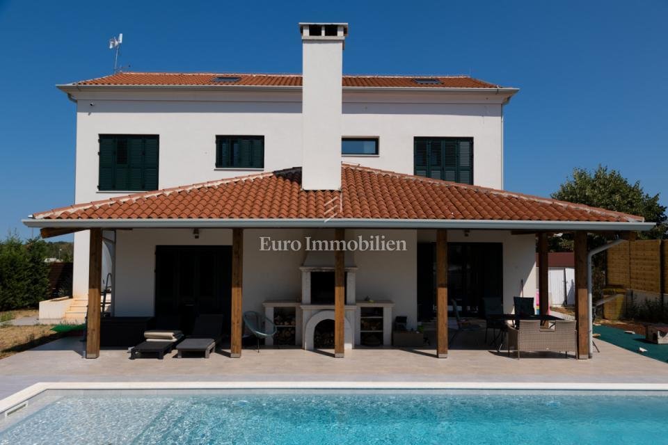 House in Umag, Istria County, Croatia 1 - 16372511