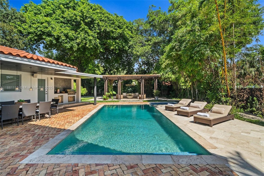 House in Miami, Florida, United States 2 - 16369089