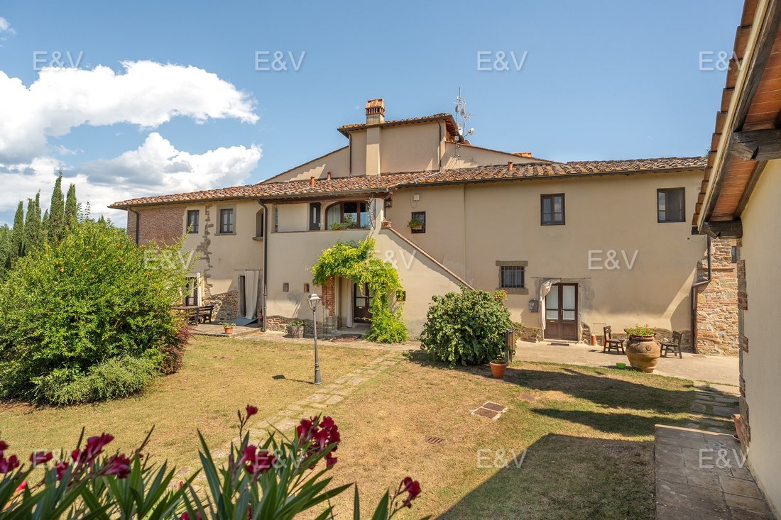 Villa in Terranuova Bracciolini, Tuscany, Italy 5 - 16368431