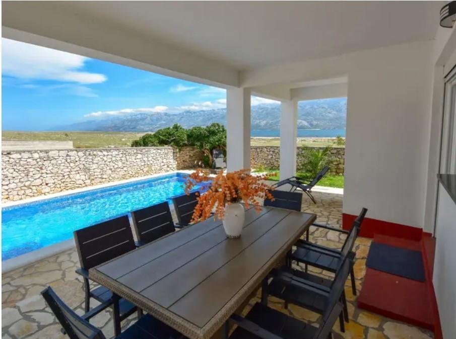 Villa in Nin, Zadar County, Croatia 2 - 16372947