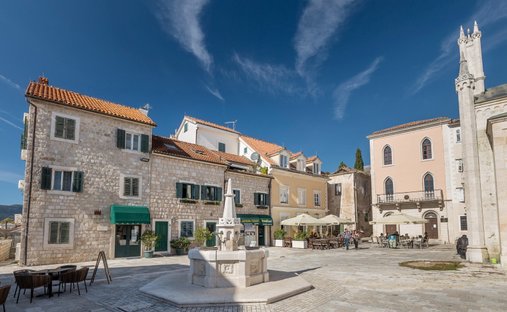 Casa a Castelnuovo, Lustizza, Montenegro 1