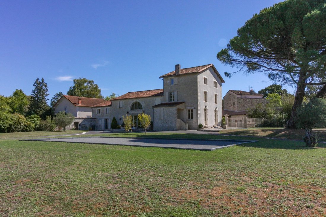 House in Mansle, Mansle-les-Fontaines, France 1 - 16372207