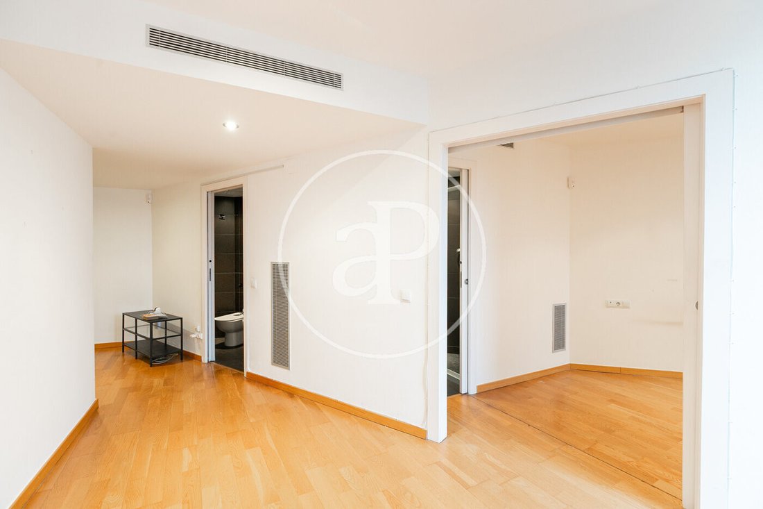 Penthouse in Eixample, Barcelona, Spain 4 - 16381456