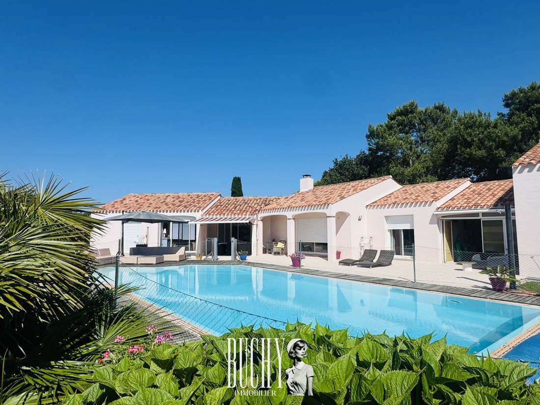 House in Olonne-sur-Mer, Les Sables-d'Olonne, France 1 - 16368944