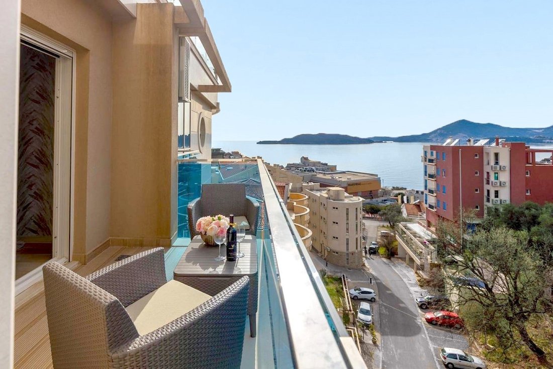 Apartment in Pržno, Budva Municipality, Montenegro 1 - 16369739