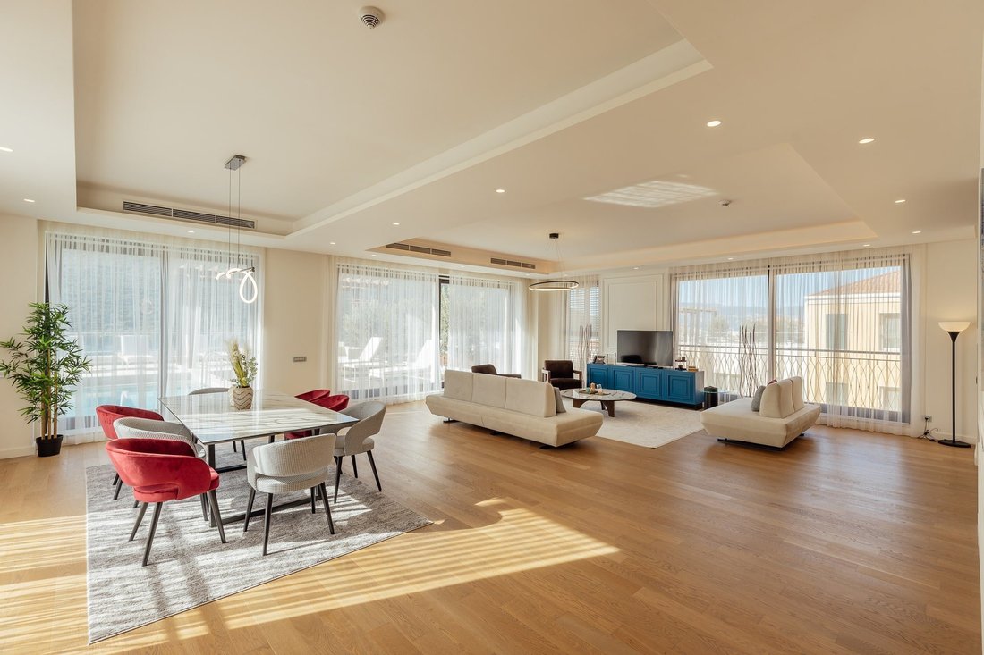 Apartment in Kumbor, Herceg Novi Municipality, Montenegro 4 - 16369646