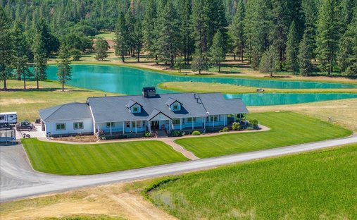 House in Bieber, California, United States 1