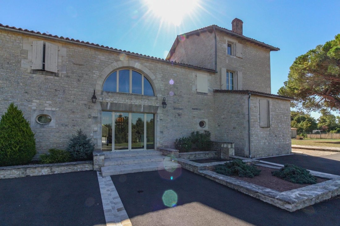 House in Mansle, Mansle-les-Fontaines, France 2 - 16372207