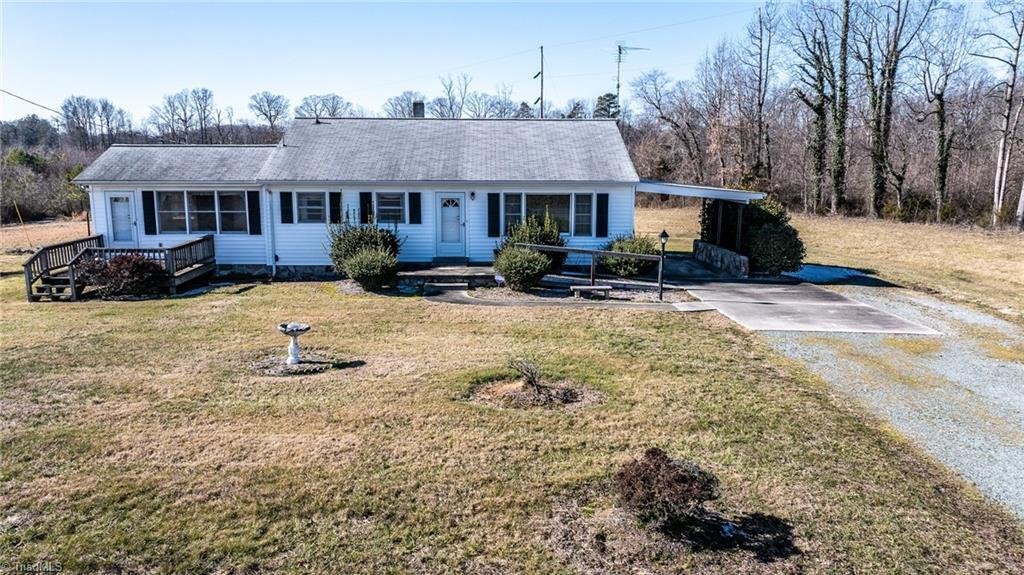 House in Siler City, North Carolina, United States 1 - 16370895